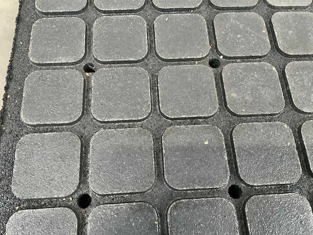 Rubberen tegel 790x590x60mm (20x) - afbeelding 6 van  9