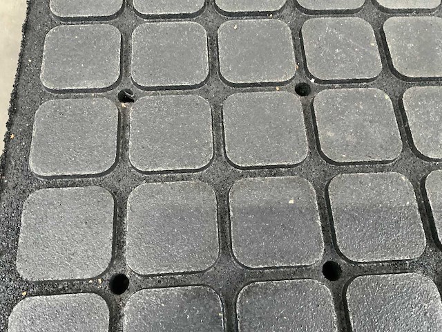 Rubberen tegel 790x590x60mm (20x) - afbeelding 6 van  9