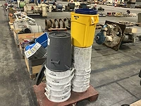 Rubbermaid brute emmer (11x) - afbeelding 1 van  4