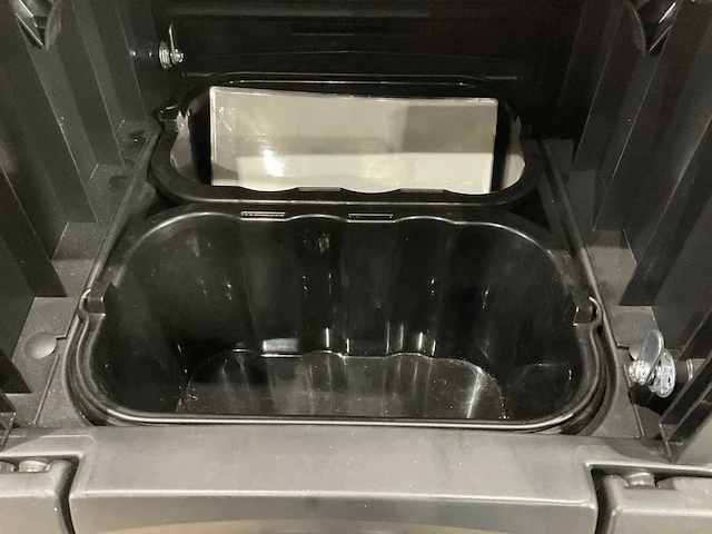 Rubbermaid schoonmaak wagen - afbeelding 2 van  12