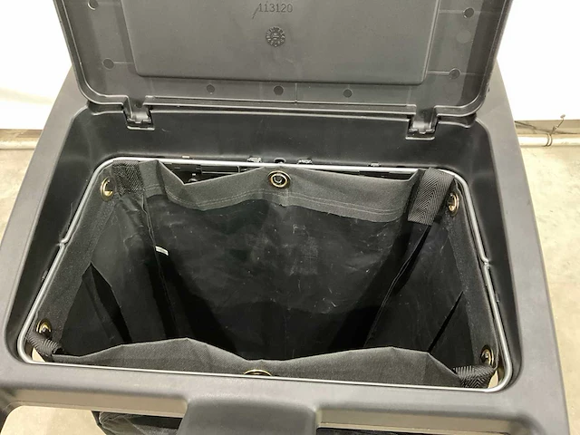 Rubbermaid schoonmaak wagen - afbeelding 3 van  12