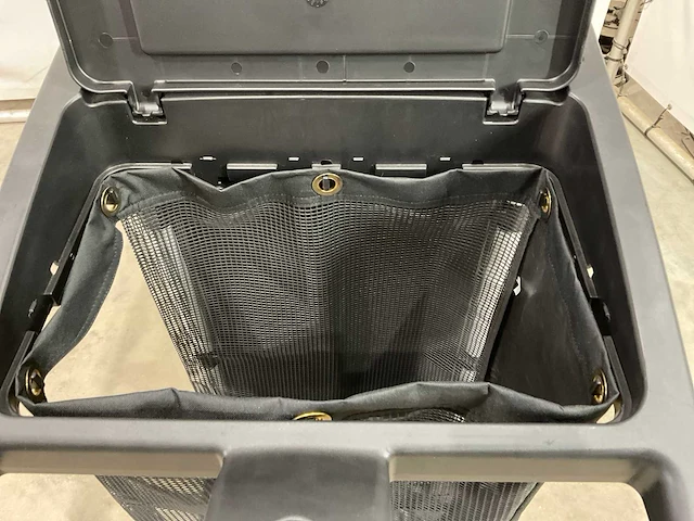 Rubbermaid schoonmaak wagen - afbeelding 12 van  12