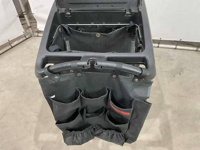 Rubbermaid schoonmaak wagen - afbeelding 2 van  11