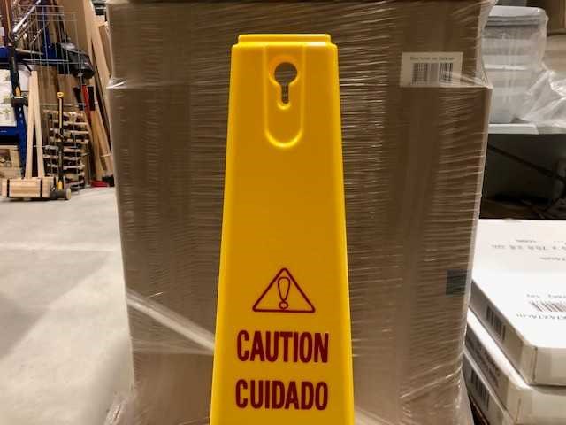 Rubbermaid veiligheidskegel met absorptiepapier. engels en spaans 4x - afbeelding 5 van  6