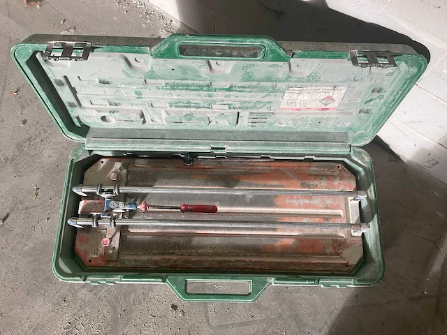 Rubi ts 60 tegelsnijplank in koffer - afbeelding 2 van  4