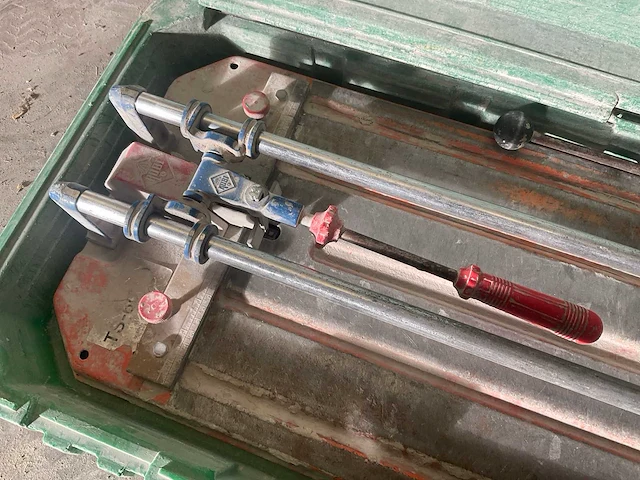 Rubi ts 60 tegelsnijplank in koffer - afbeelding 3 van  4