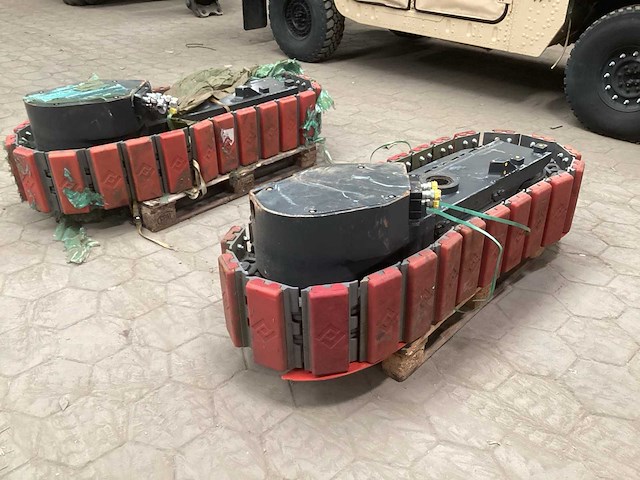 Rubsbanden met hydraulische motor (2x) - afbeelding 4 van  6