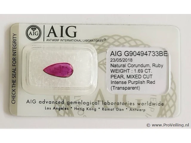 Ruby 1.69ct gra certified - afbeelding 1 van  3