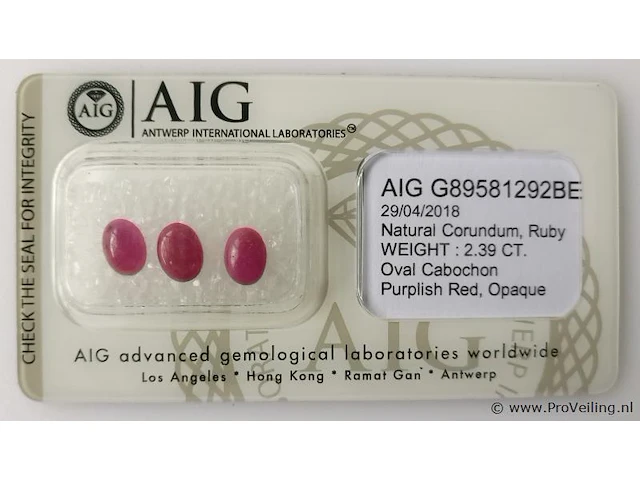 Ruby 2.39ct aig certified - afbeelding 2 van  4