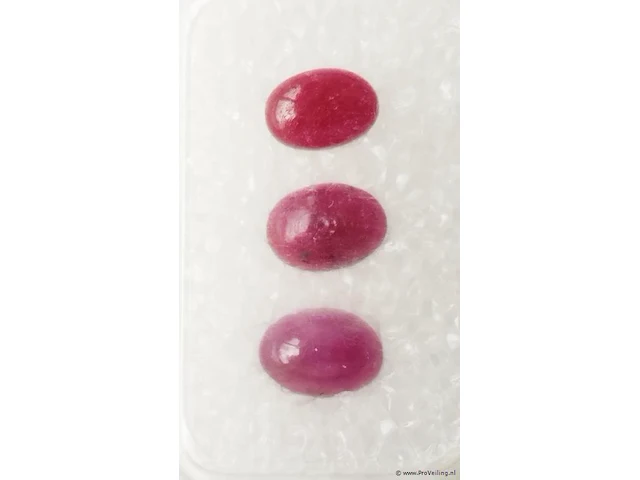 Ruby 2.59ct aig certified - afbeelding 1 van  8