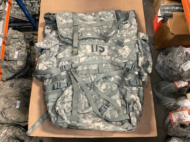 Rucksack fieldpack large set with frame (2x) - afbeelding 1 van  3