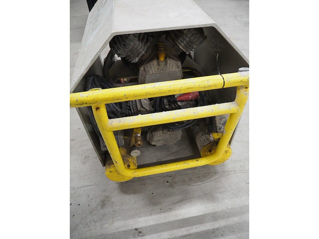 Rudolf - afbeelding 5 van  8