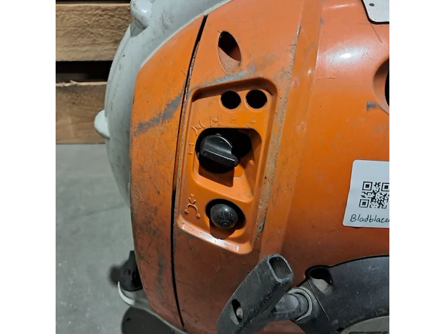 Ruggedragen benzine bladblazer, stihl, br 550, 2013 - afbeelding 4 van  9