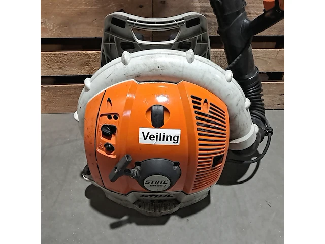 Ruggedragen benzine bladblazer stihl, br 550, bouwjaar 2014 - afbeelding 2 van  8