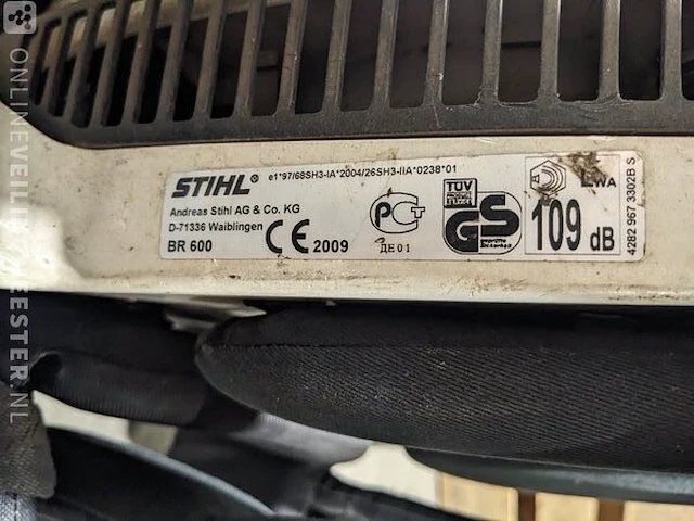 Ruggedragen bladblazer stihl, br 600, 2009 - afbeelding 5 van  9