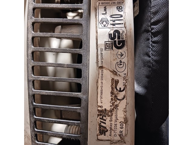 Ruggedragen bladblazer stihl, br600, bouwjaar 2014 - afbeelding 8 van  8