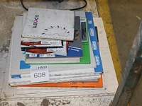 Ruim 15 zaagbladen in diverse maten en uitvoeringen. - afbeelding 1 van  1