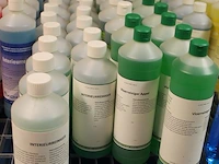 Ruim 150 flessen schoonmaakproducten waaronder vloerreiniger, sanitairreiniger, interieurreiniger, schoonma... - afbeelding 8 van  10