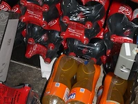Ruim 160 flessen frisdrank w.o. cola, sinas en 7-up met houdbaarheidsdatum 29-6-25. - afbeelding 4 van  4