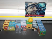 Ruim 20 reis en desktopspellen in diverse uitvoeringen. - afbeelding 1 van  1