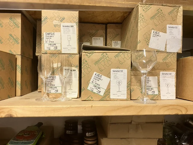 Ruim 20 x 6 doosjes rode wijn of portglazen assorti - afbeelding 7 van  9