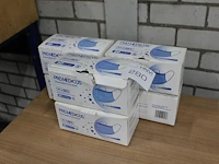 Ruim 250 mondkapjes pro med+cos - afbeelding 1 van  1