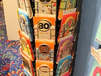 Ruim 250 verjaardagskaarten hallmark. let op! exclusief carrousel. - afbeelding 5 van  6