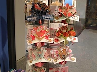 Ruim 50 pop-outkaarten. let op! exclusief carrousel. - afbeelding 2 van  4