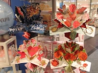 Ruim 50 pop-outkaarten. let op! exclusief carrousel. - afbeelding 3 van  4