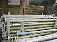 Ruim 80 bouwstempels in 2 bokken, ruim 80 stuks - afbeelding 1 van  2