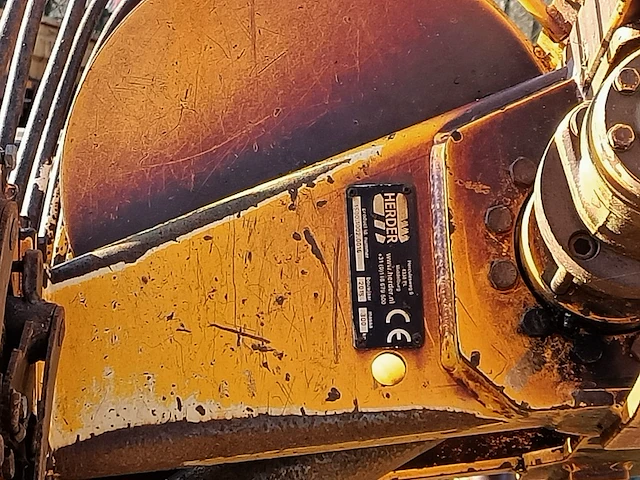 Rupskraan takeuchi, tb175 hydraulic excavator met herder maaibalk, bouwjaar 2011 - afbeelding 31 van  45