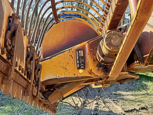 Rupskraan takeuchi, tb175 hydraulic excavator met herder maaibalk, bouwjaar 2011 - afbeelding 32 van  45