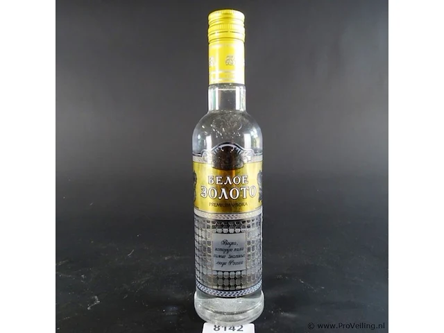 Russina standard gold wodka - afbeelding 1 van  5