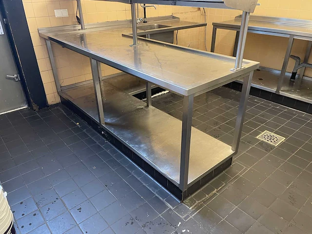 Rvs aanvoertafel - afbeelding 2 van  5
