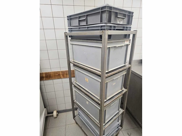 Rvs bakkerij inclusief 4 kunststof kratten - afbeelding 4 van  4