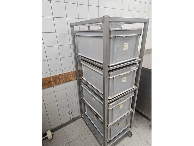 Rvs bakkerijwagen inclusief 4 kunststof kratten - afbeelding 4 van  4