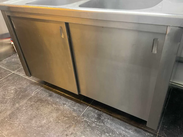 Rvs dubbele spoelbak met voorspoeldouche - afbeelding 6 van  9