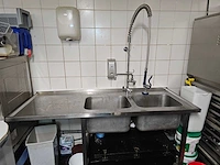 Rvs dubbele spoeltafel met douchekraan - afbeelding 1 van  4
