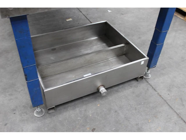 Rvs filter- / spoelbak met afmeting 92 x 74 x 26 cm. - afbeelding 2 van  2