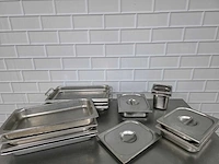 Rvs (geperforeerde) gastronormbak (17x) - afbeelding 1 van  4