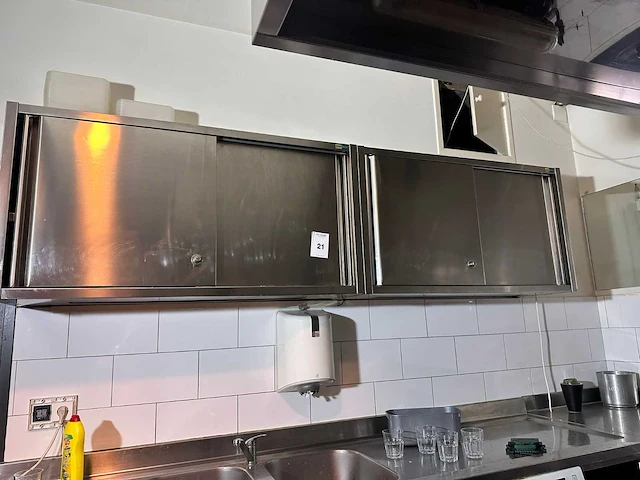 Rvs hangkast 250cm (2x) - afbeelding 1 van  3