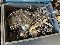 Rvs horeca keukengerei, ovenroosters, bestek, schalen gastronorm - afbeelding 3 van  11