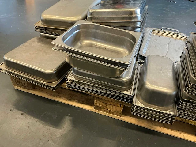 Rvs horeca keukengerei, ovenroosters, bestek, schalen gastronorm - afbeelding 8 van  11