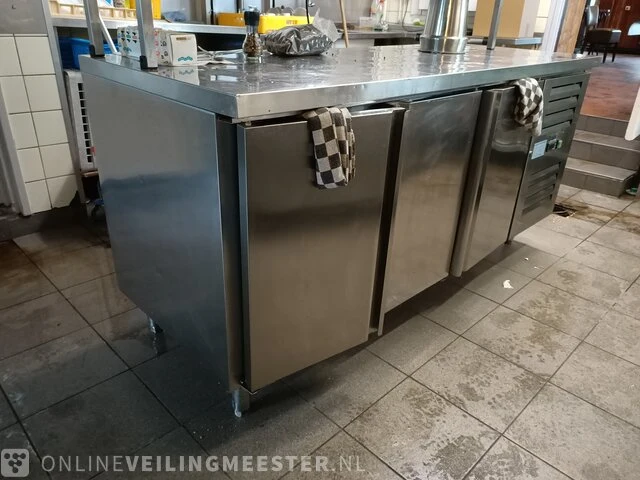Rvs horeca koelwerkbank saro, gn3100tn - afbeelding 6 van  9