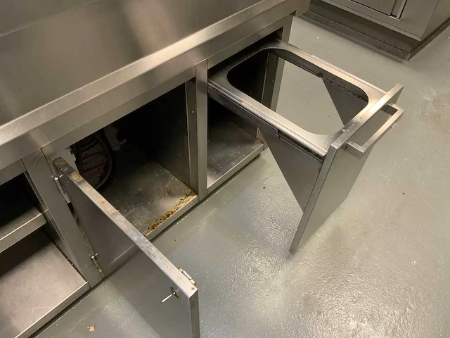 Rvs inductie kook- en bakeiland (2019) (gedemonteerd) - afbeelding 21 van  33