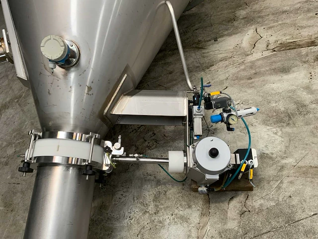 Rvs j-tec silo hopper met afsluiter - afbeelding 7 van  8
