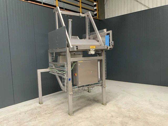 Rvs kantelaar doseerinstallatie tbv menger - afbeelding 1 van  11