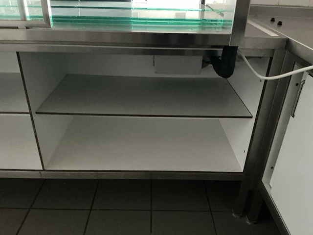 Rvs keuken werktafel (7,40 mtr) - afbeelding 11 van  17