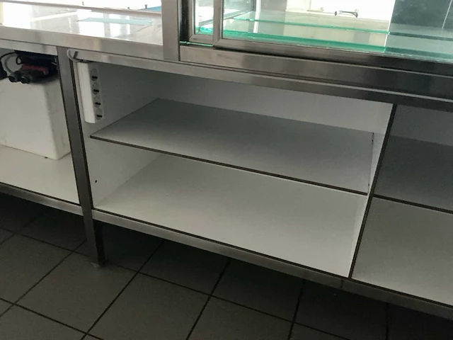Rvs keuken werktafel (7,40 mtr) - afbeelding 12 van  17