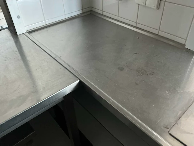 Rvs keuken werktafel (7,40 mtr) - afbeelding 17 van  17